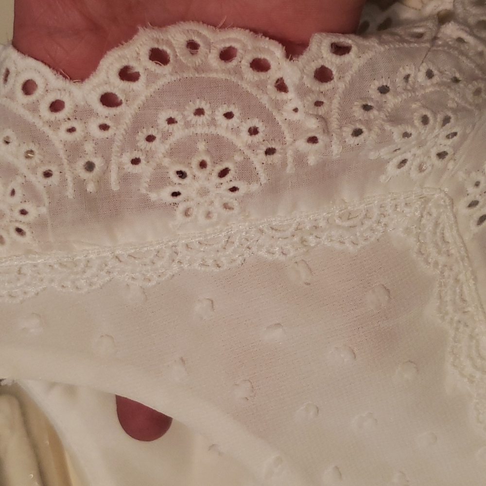 ♥️New boutique Crochet polka dot tank - Picture 9 of 13